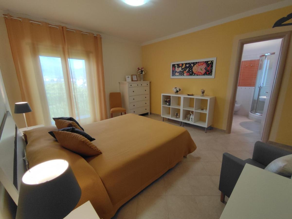 Il Giardino Delle Zagare Bed & Breakfast Fondi Exterior photo